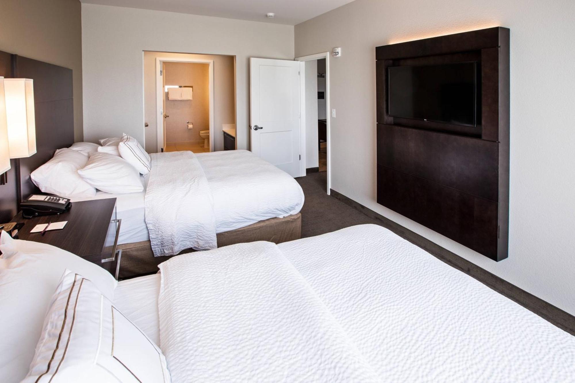 Hotel By Marriott East/oxmoor 3*